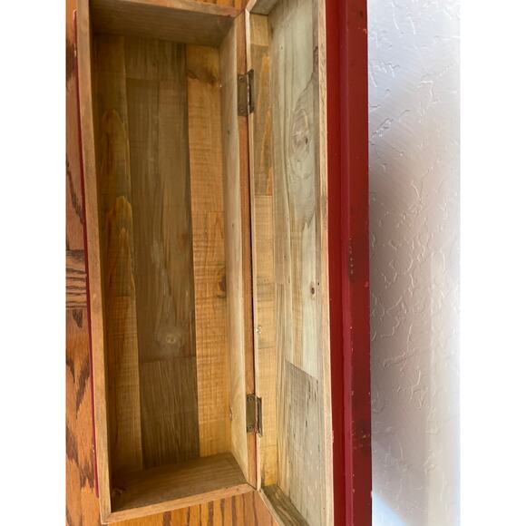 Handmade vintage wooden box BEACH SIGN on top - Picture 4 of 7